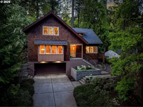 825 Sw Westwood Drive Portland OR 97239