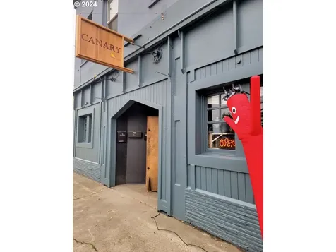 8820 N Seward Avenue Portland OR 97217