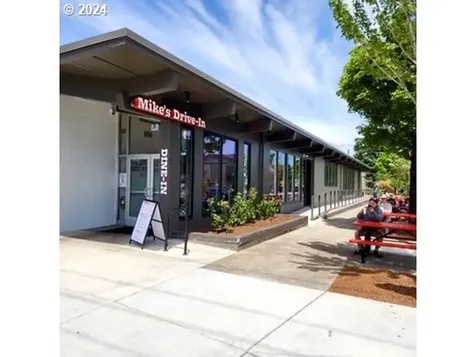 8820 N Seward Avenue Portland OR 97217