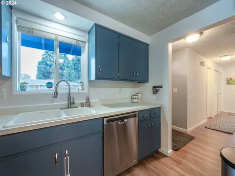 4785 Burnett Avenue Eugene OR 97402