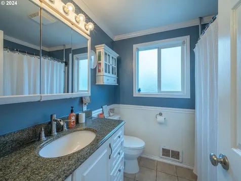 4785 Burnett Avenue Eugene OR 97402
