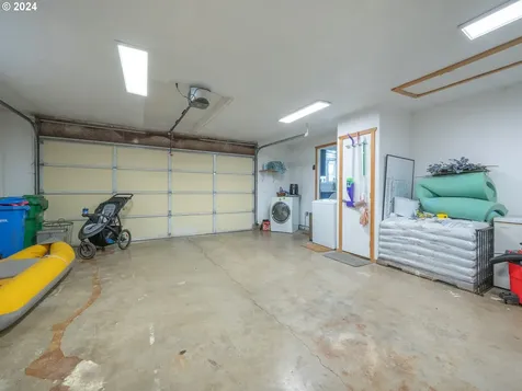 4785 Burnett Avenue Eugene OR 97402