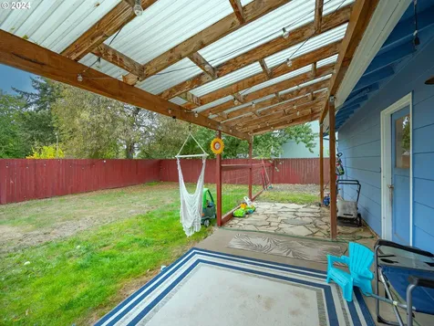 4785 Burnett Avenue Eugene OR 97402