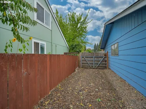 4785 Burnett Avenue Eugene OR 97402