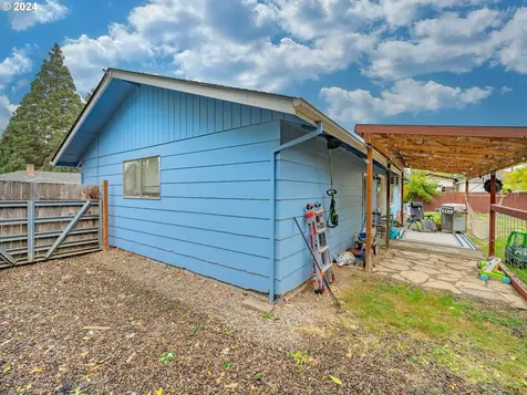 4785 Burnett Avenue Eugene OR 97402