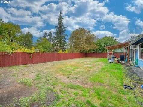 4785 Burnett Avenue Eugene OR 97402