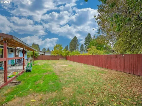 4785 Burnett Avenue Eugene OR 97402