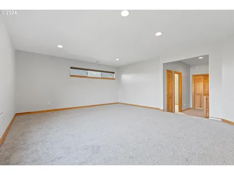 1747 NW Meadows Drive Mcminnville OR 97128