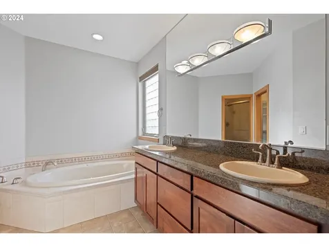 1747 NW Meadows Drive Mcminnville OR 97128