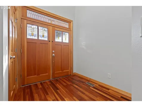 1747 NW Meadows Drive Mcminnville OR 97128