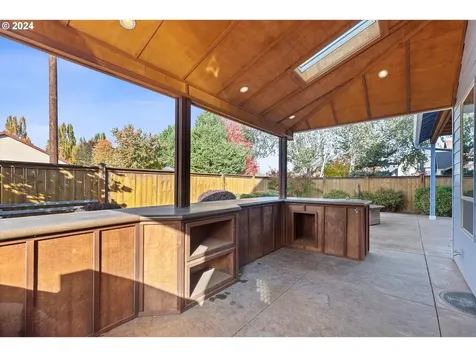 1747 NW Meadows Drive Mcminnville OR 97128