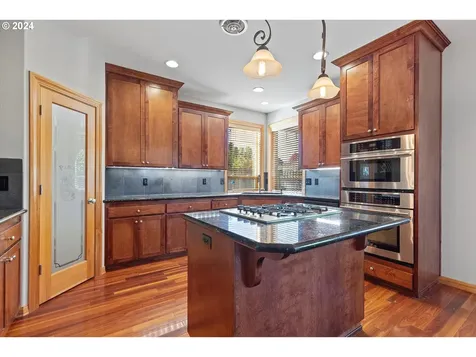 1747 NW Meadows Drive Mcminnville OR 97128