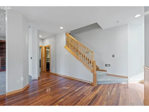 1747 NW Meadows Drive Mcminnville OR 97128