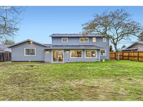 830 NE 18th Street Mcminnville OR 97128