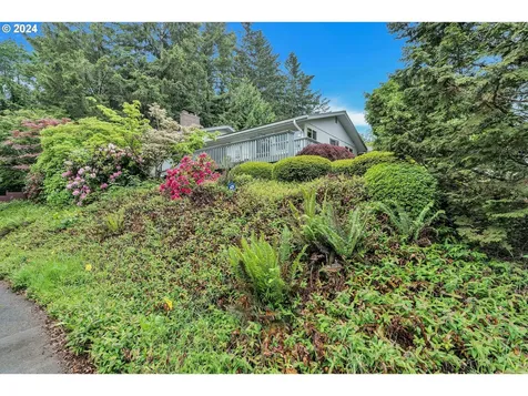 710 Timberline Drive Lake Oswego OR 97034