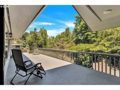 710 Timberline Drive Lake Oswego OR 97034