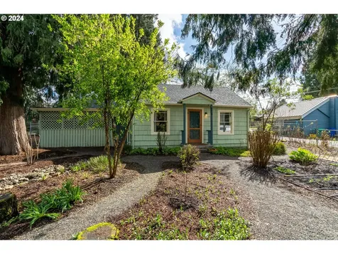6930 NE Emerson Street Portland OR 97218