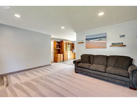 11009 Ne 46th Street Vancouver WA 98682