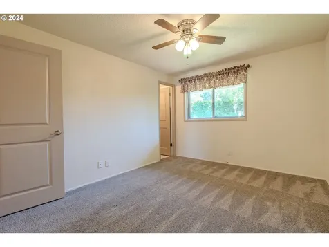 21120 Se Yamhill Street Gresham OR 97030