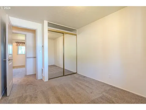 21120 Se Yamhill Street Gresham OR 97030