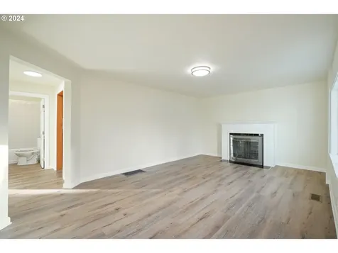 17915 SE Pine Street Portland OR 97233