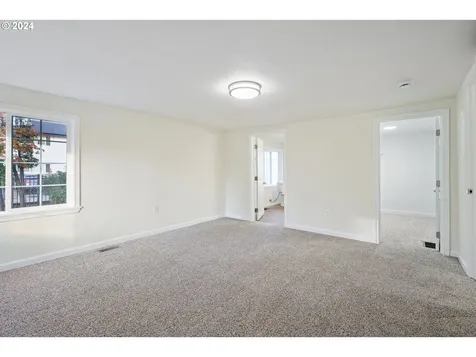 17915 SE Pine Street Portland OR 97233