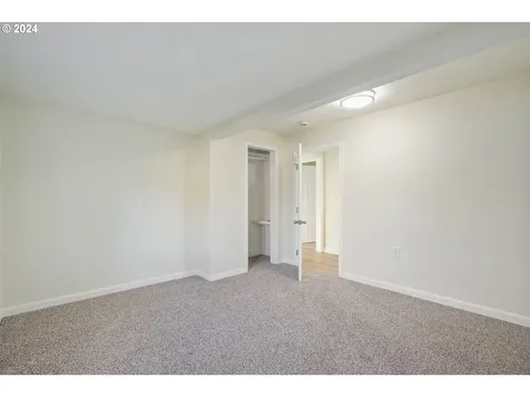 17915 SE Pine Street Portland OR 97233