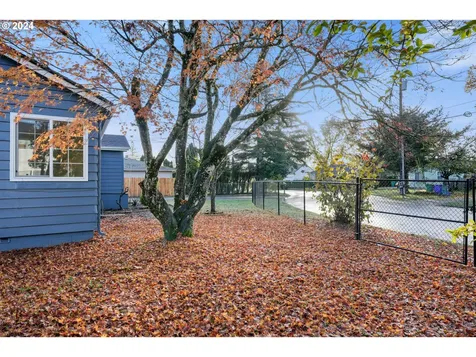 17915 SE Pine Street Portland OR 97233