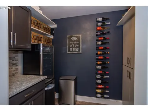 1737 Garnet Avenue Sutherlin OR 97479