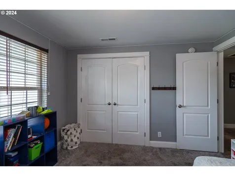 1737 Garnet Avenue Sutherlin OR 97479