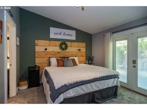 1737 Garnet Avenue Sutherlin OR 97479