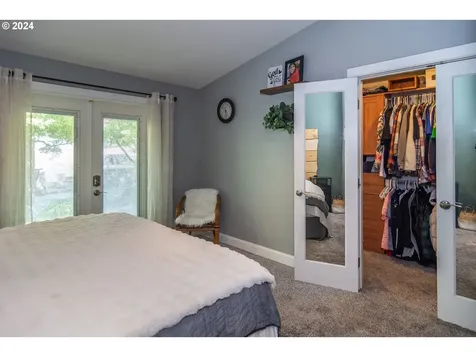 1737 Garnet Avenue Sutherlin OR 97479