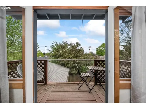 2353 Se 52nd Avenue Portland OR 97215