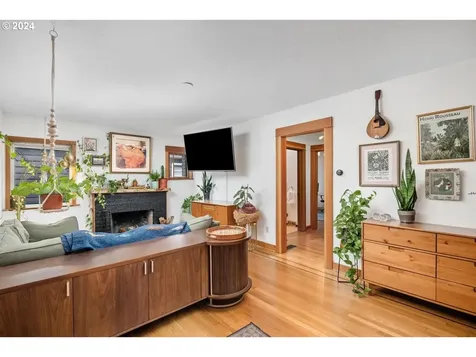2353 Se 52nd Avenue Portland OR 97215