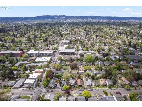 2353 Se 52nd Avenue Portland OR 97215