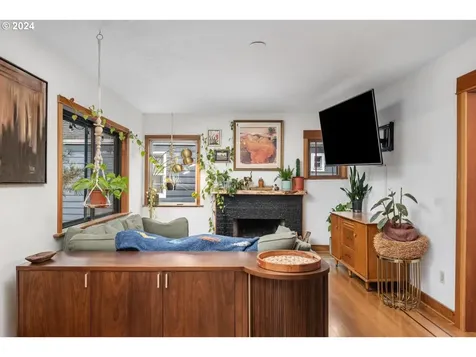 2353 Se 52nd Avenue Portland OR 97215