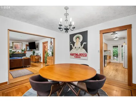 2353 Se 52nd Avenue Portland OR 97215