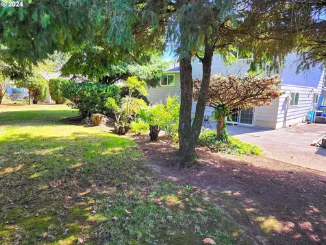 16919 NE Davis Street Portland OR 97230