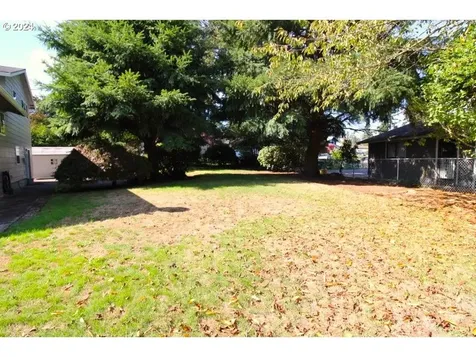 16919 NE Davis Street Portland OR 97230