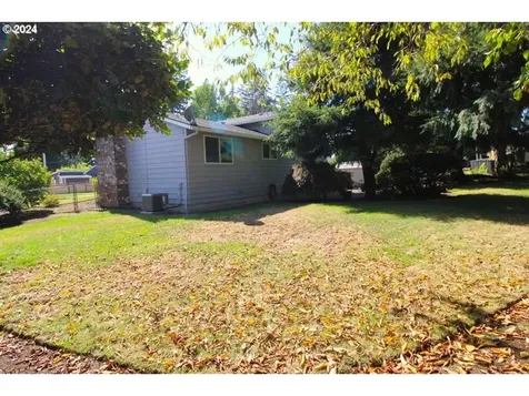 16919 NE Davis Street Portland OR 97230