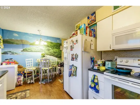 5503 Se Flavel Street Portland OR 97206