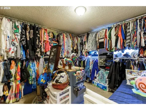 5503 Se Flavel Street Portland OR 97206
