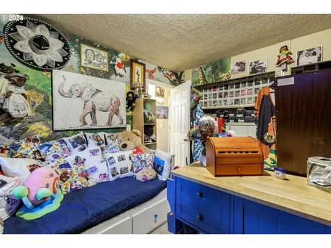 5503 Se Flavel Street Portland OR 97206