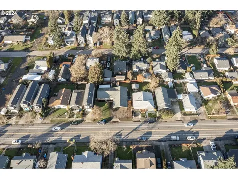 5503 Se Flavel Street Portland OR 97206