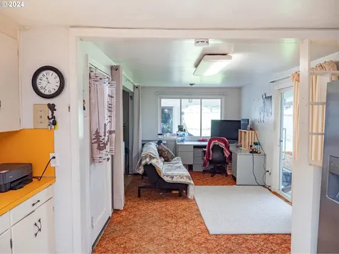 212 7th Avenue Sweet Home OR 97386