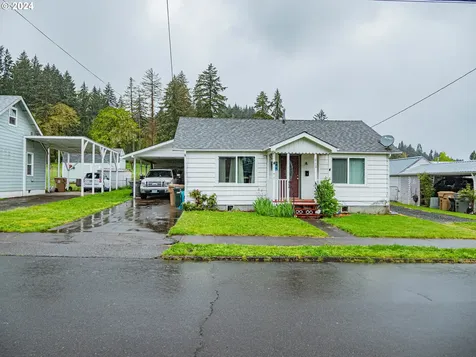 212 7th Avenue Sweet Home OR 97386