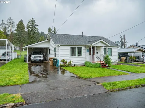 212 7th Avenue Sweet Home OR 97386