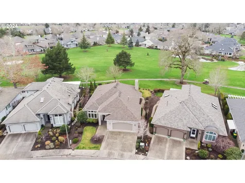 4347 Nw Tamoshanter Way Portland OR 97229