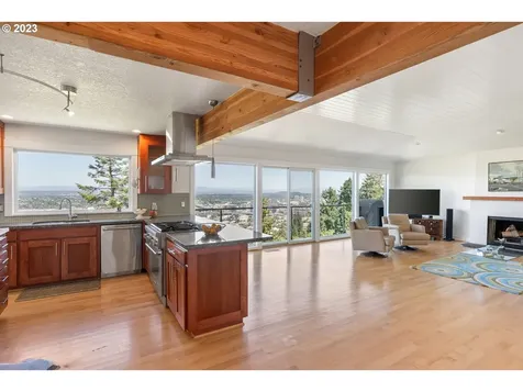 584 NW Macleay Boulevard Portland OR 97210