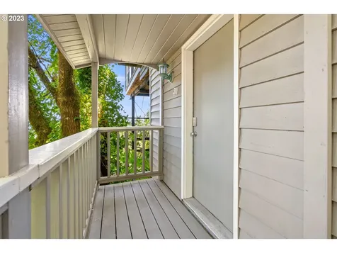 584 NW Macleay Boulevard Portland OR 97210